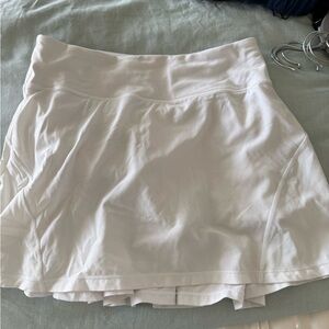 White lululemon skort